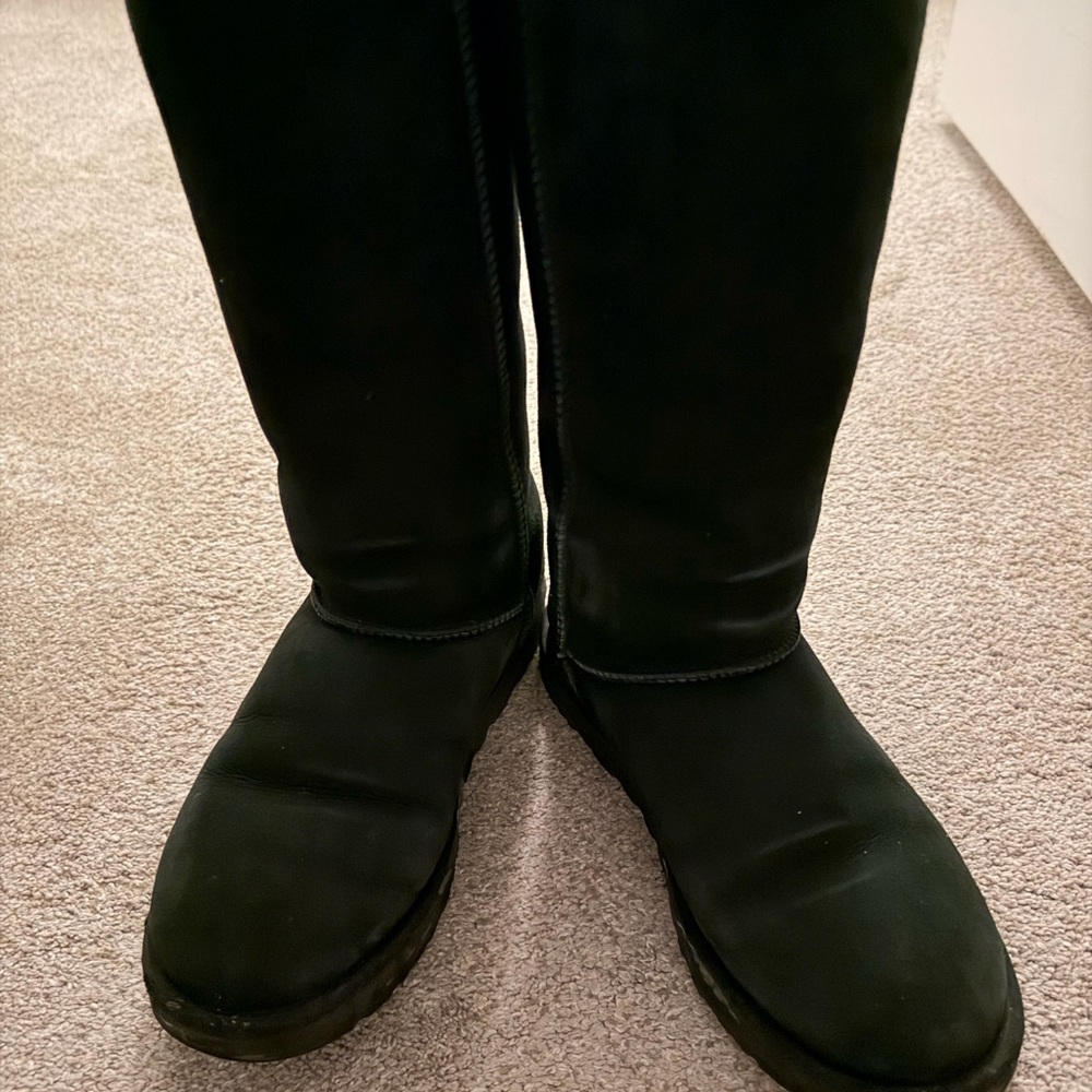 UGG classic tall boots - black